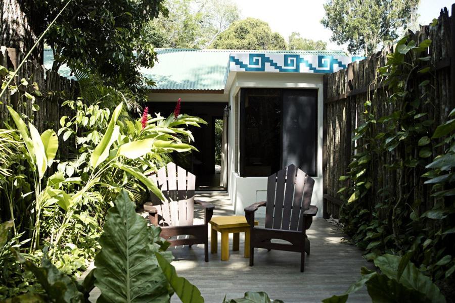 Hotel Jungle Lodge Tikal Exterior photo