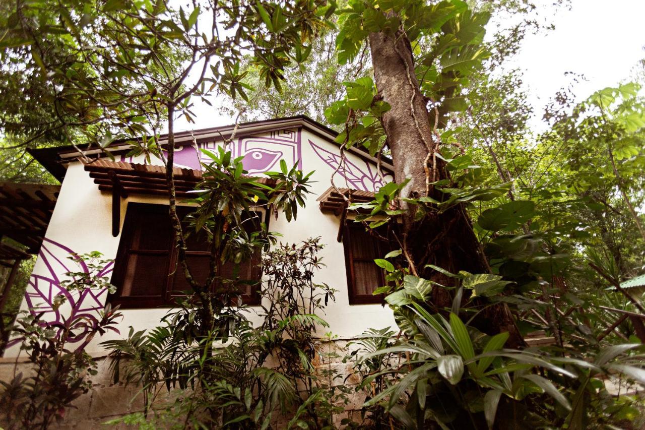 Hotel Jungle Lodge Tikal Exterior photo